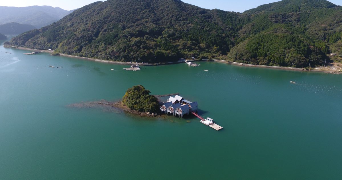 河浦海上コテージ 熊本県天草観光ガイド